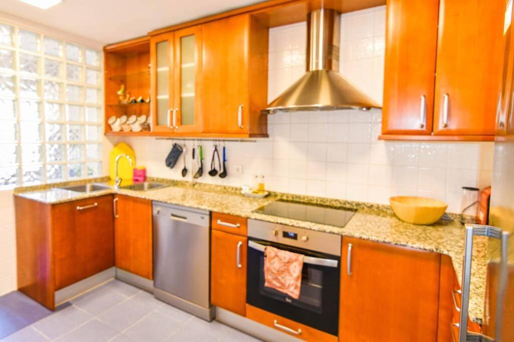 Comodo Apartamento En Puertochico, Cerca De Todo. Santander Esterno foto